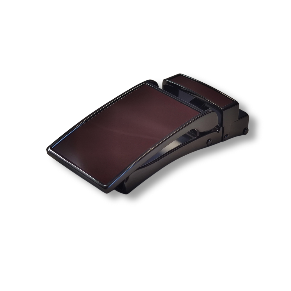 Apportez une touche de sophistication à votre ceinture avec notre boucle en acier marron foncé. Qualité et style réunis en un seul accessoire !